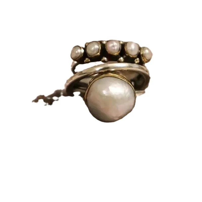 Czarujący Perłowy Pierścionek na każdą okazję