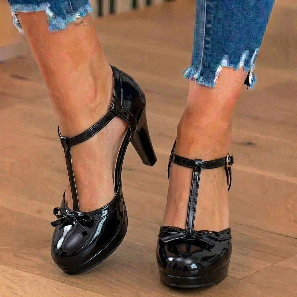 Graceful Orthopedic Sandals for Modern Look
