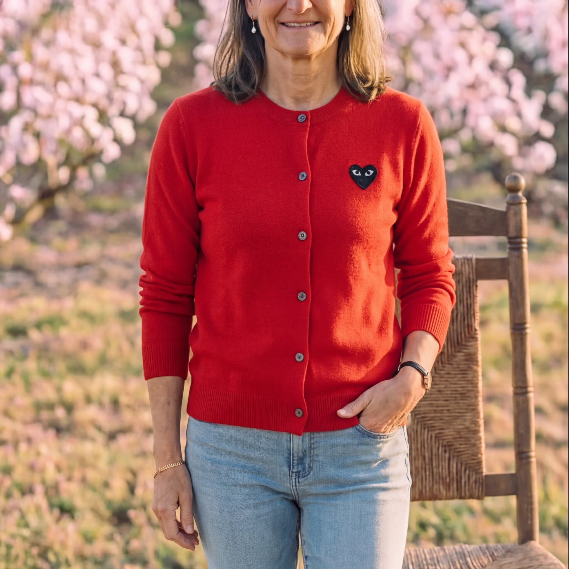 Round neck red black heart